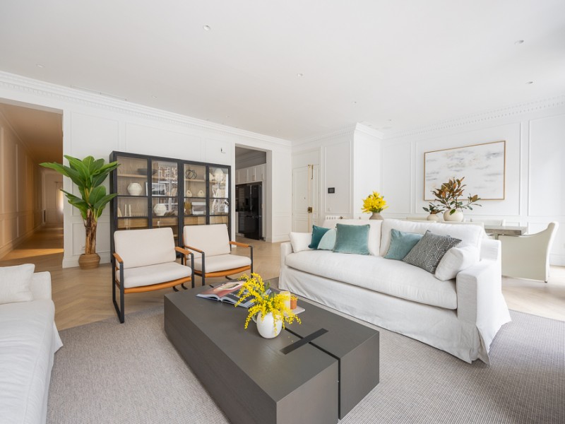 3 bedroom flat / apartment for sale in Barrio Salamanca. Spectacular Renovated House In Velazquez