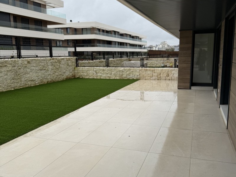 4 bedroom flat / apartment for rent in . Ground Floor Apartment With Private Garden In La Moraleja